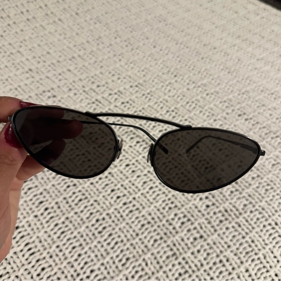 Saint Laurent SL538 metal cat eye frame sunglasses - Picture 6 of 11